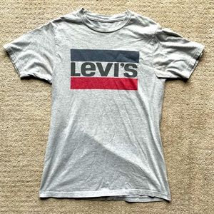 Vintage Levi’s Small TShirt